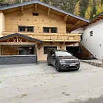Haus Laterndl * Längenfeld