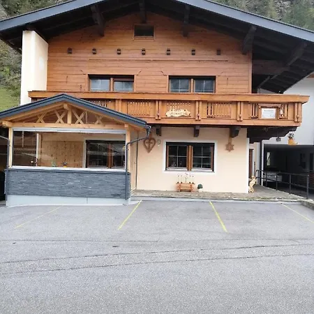 Haus Laterndl Apartment