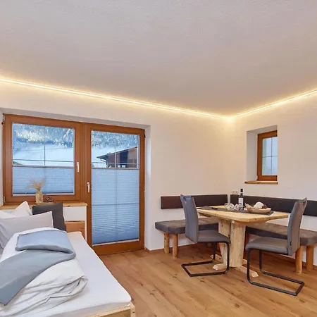 Apartment Haus Laterndl *